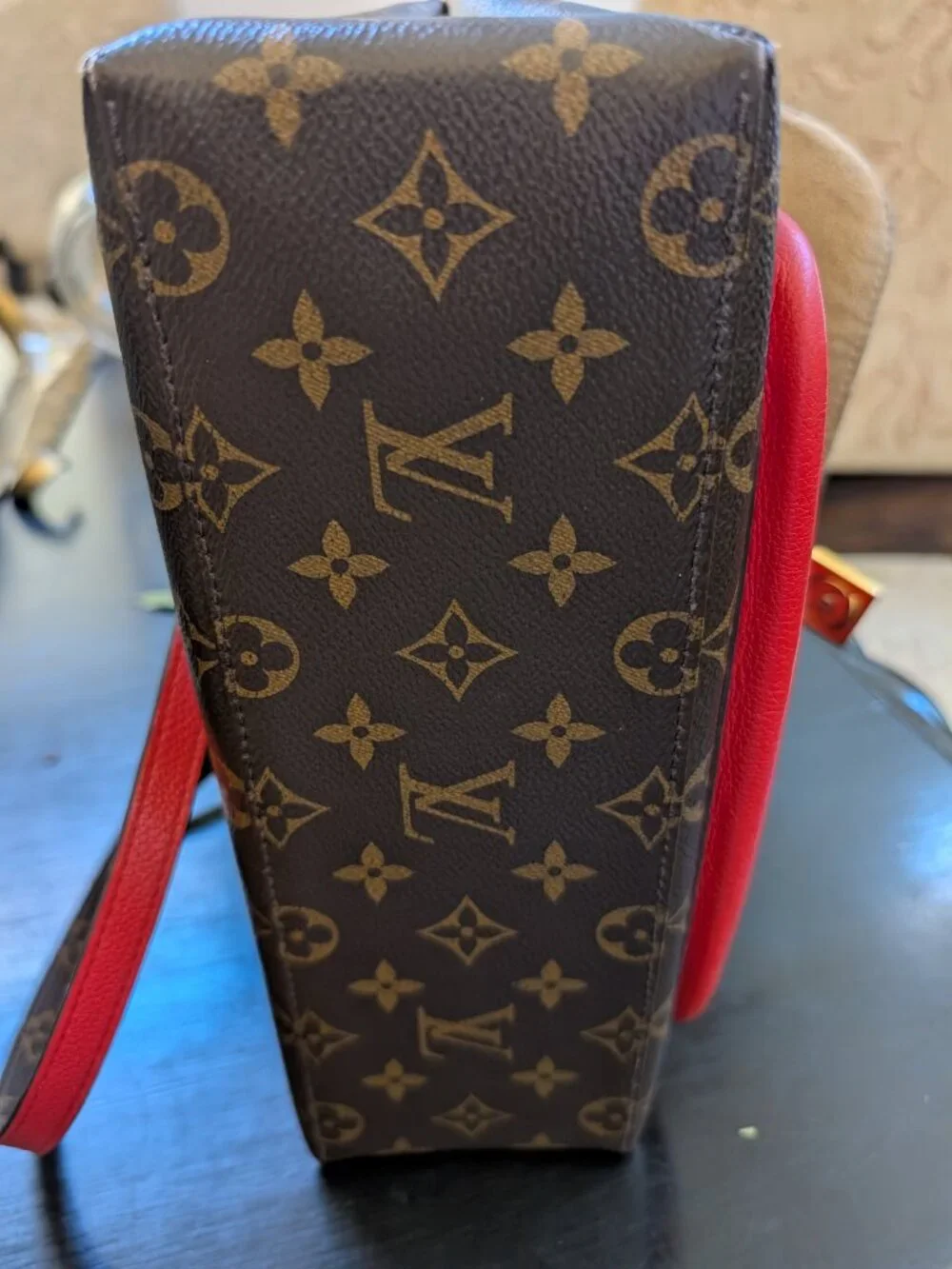 Louis Vuitton crossbody bag - Picture 4 of 13